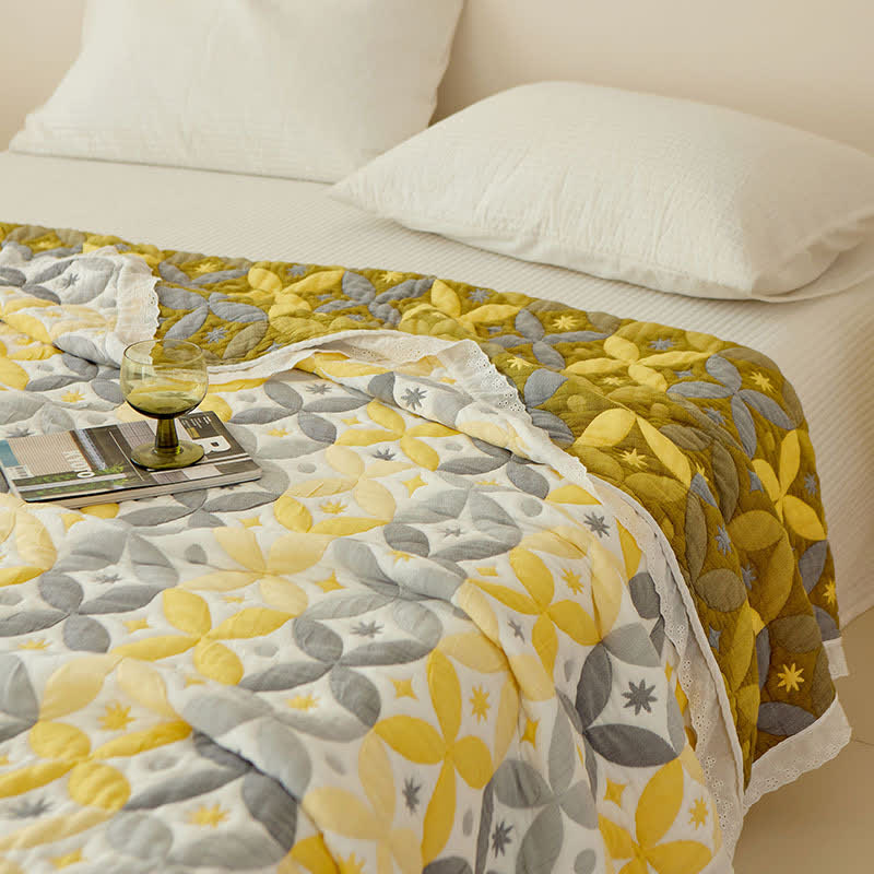 Bamboo Fiber Quilt | Floral Lace Edge | Full & Queen Sizes