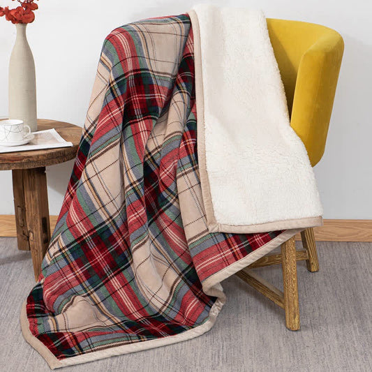 Christmas Plaid Throw Blanket | Soft Polyester | Multiple Sizes