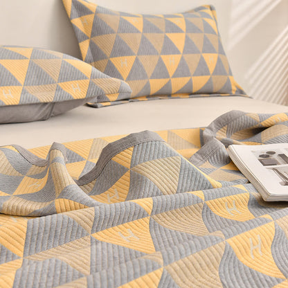 Cotton Quilt | Triangle Pattern Gray & Yellow | Full/Queen/King Sizes