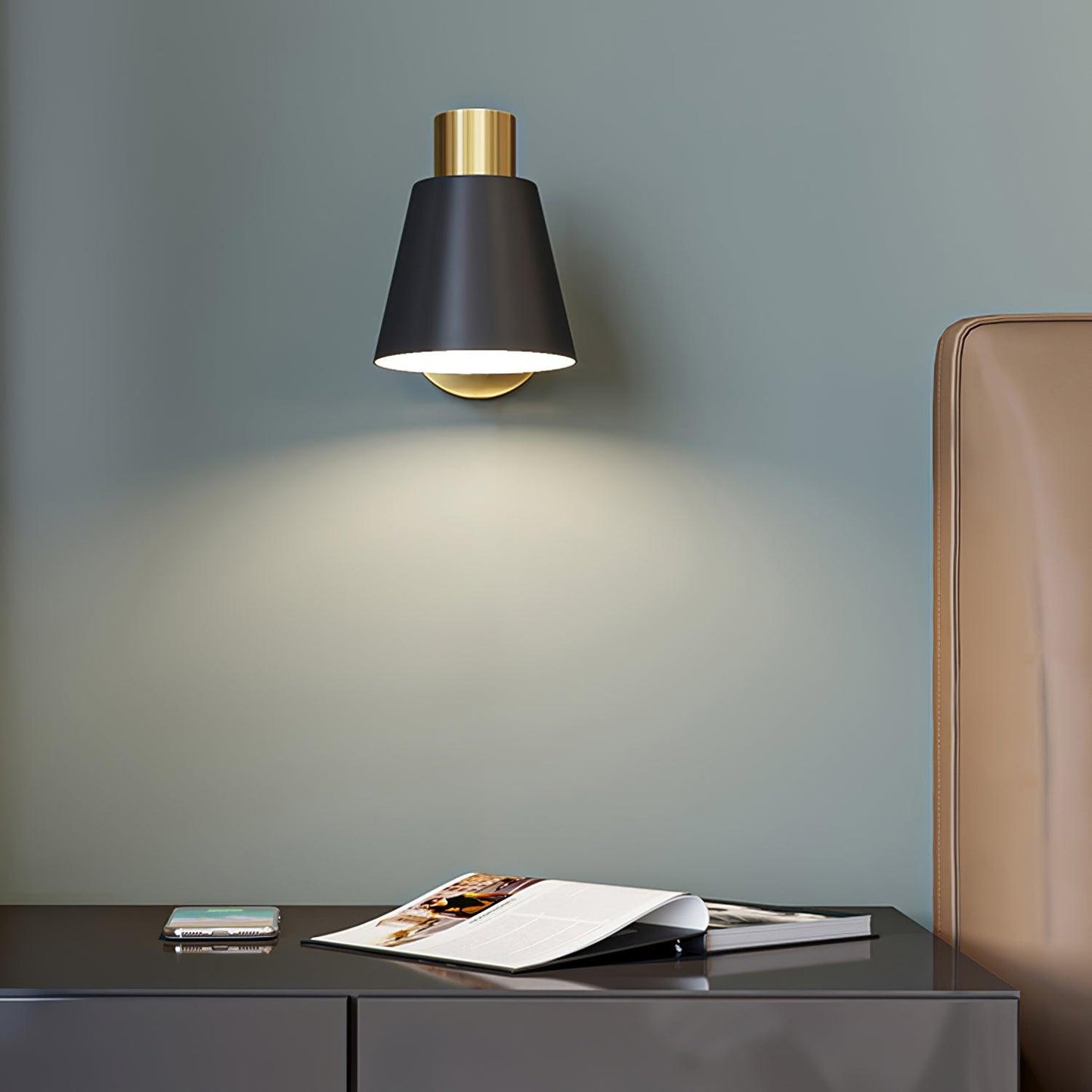 Adjustable Wall Lamp | Metal | Black & Gold