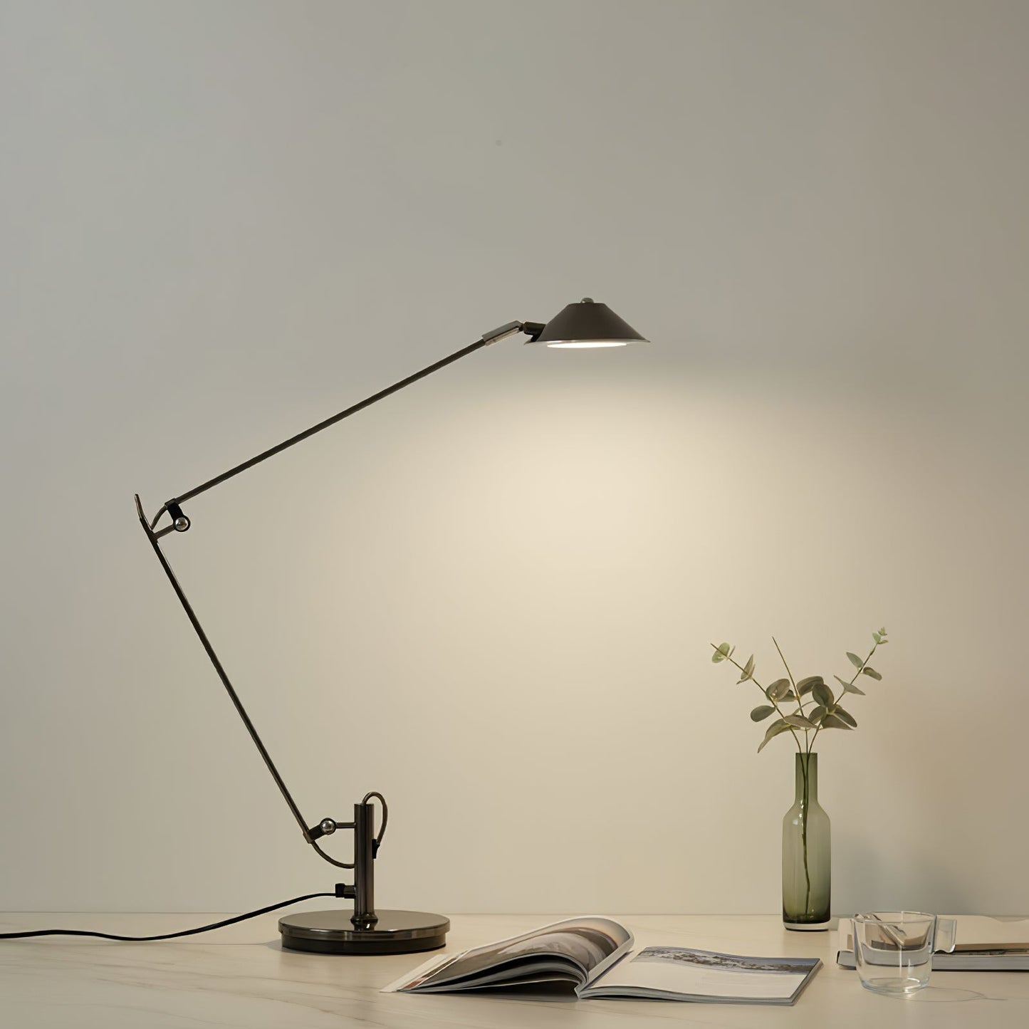 Adjustable Office Task Lamp | Metal | Black