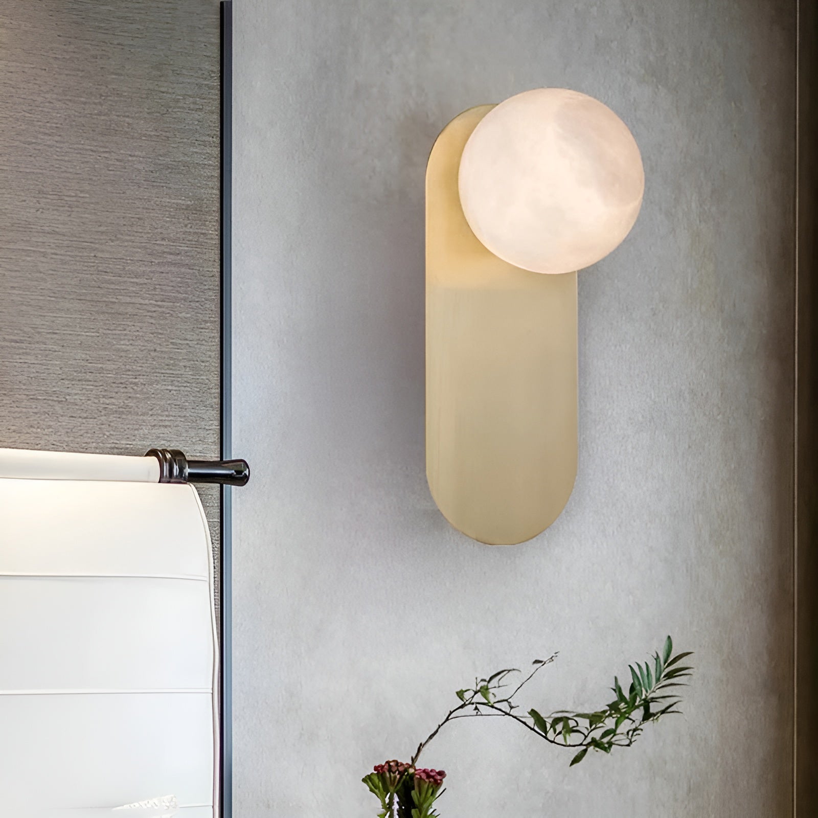 Adrion Alabaster Wall Light | Metal & Alabaster | Copper Finish