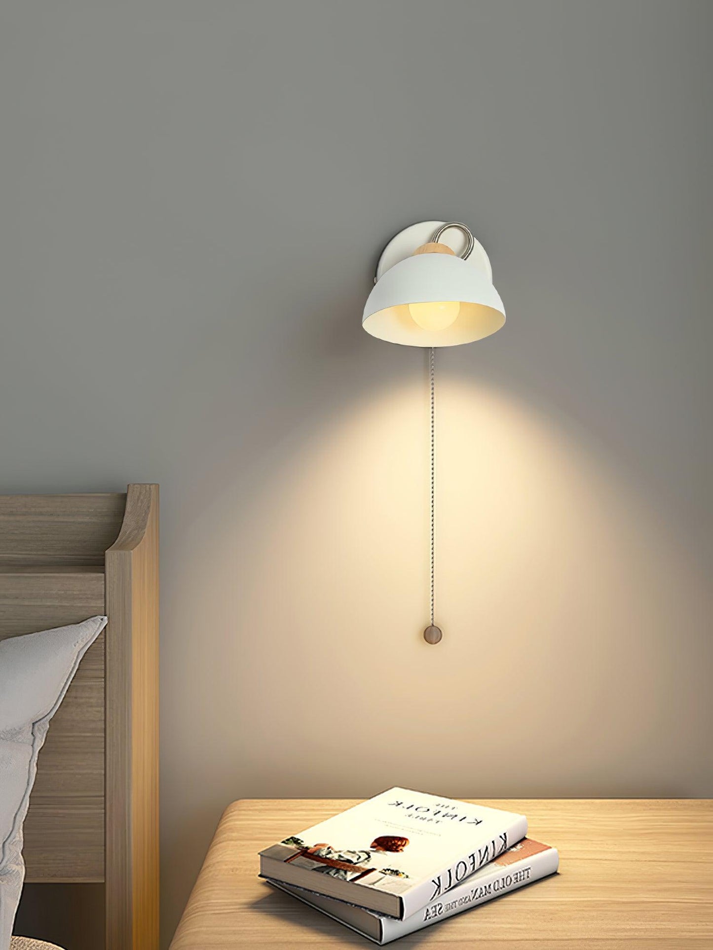 Aisilan Wall Lamp | Metal | Black or White