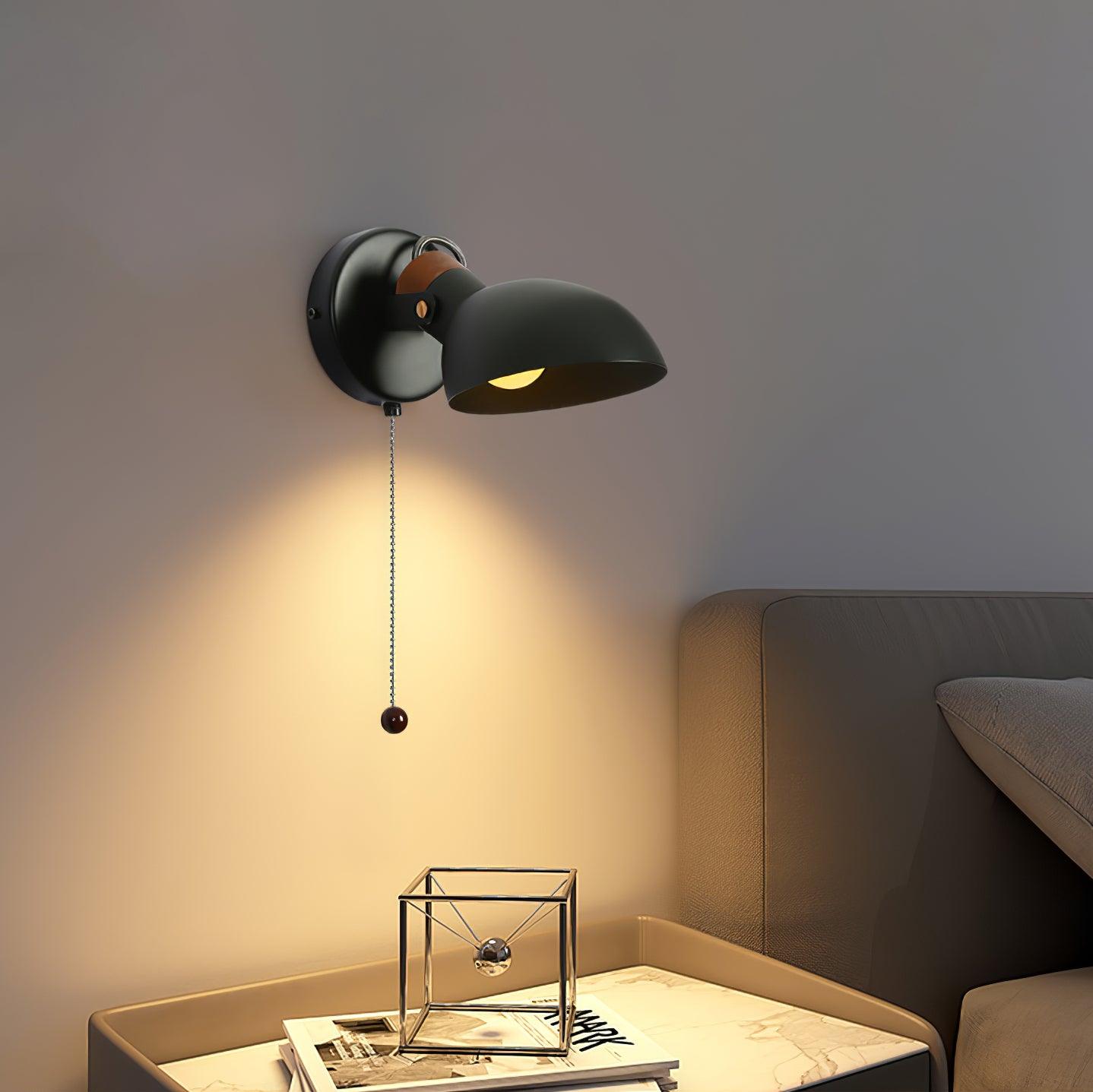 Aisilan Wall Lamp | Metal | Black or White