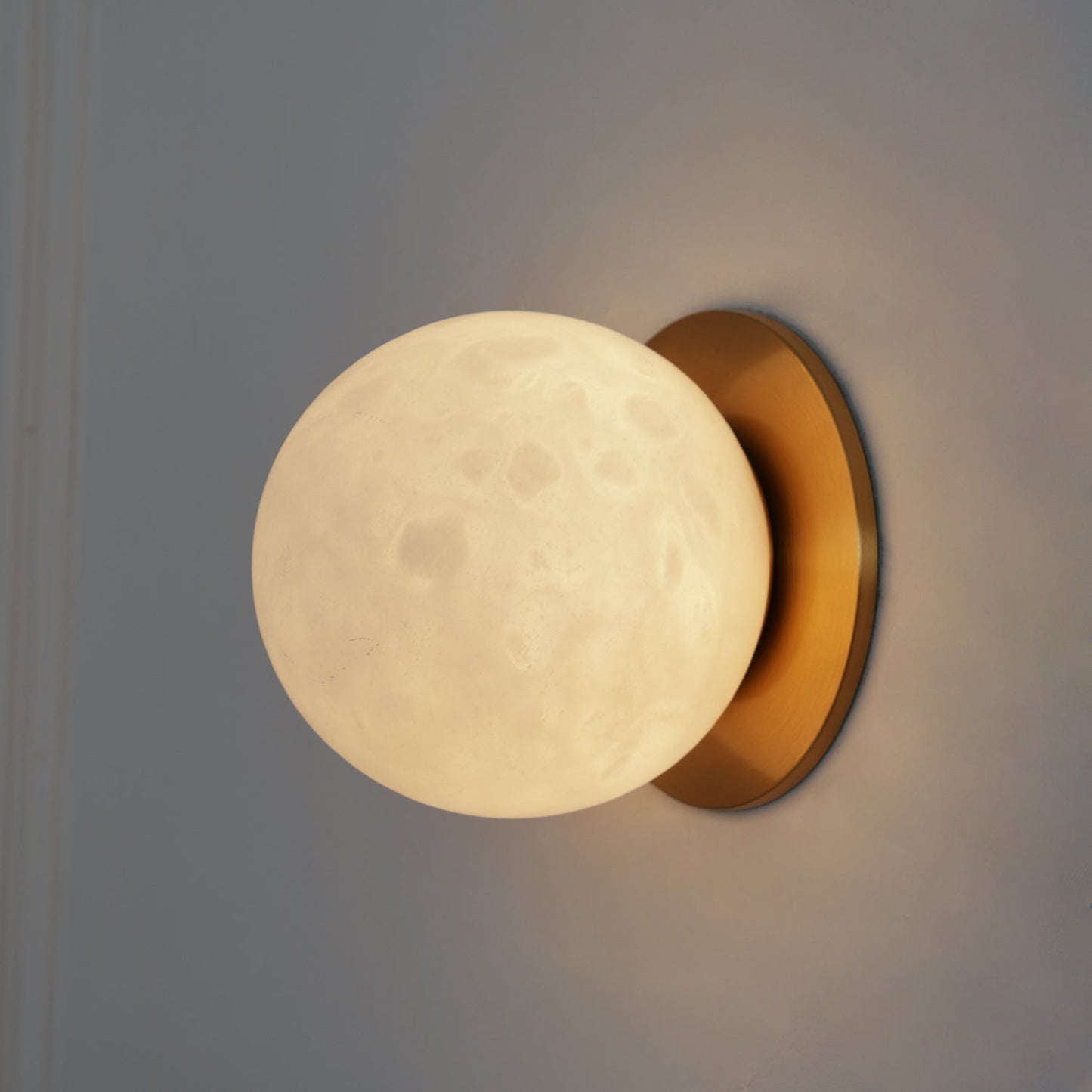 Alabaster Mini Orb Wall Lamp | Snowflake Gypsum | Gold Finish