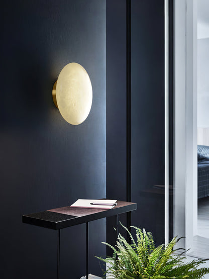 Alabaster Oval Ceiling Lamp | Brass/Metal | White Shade