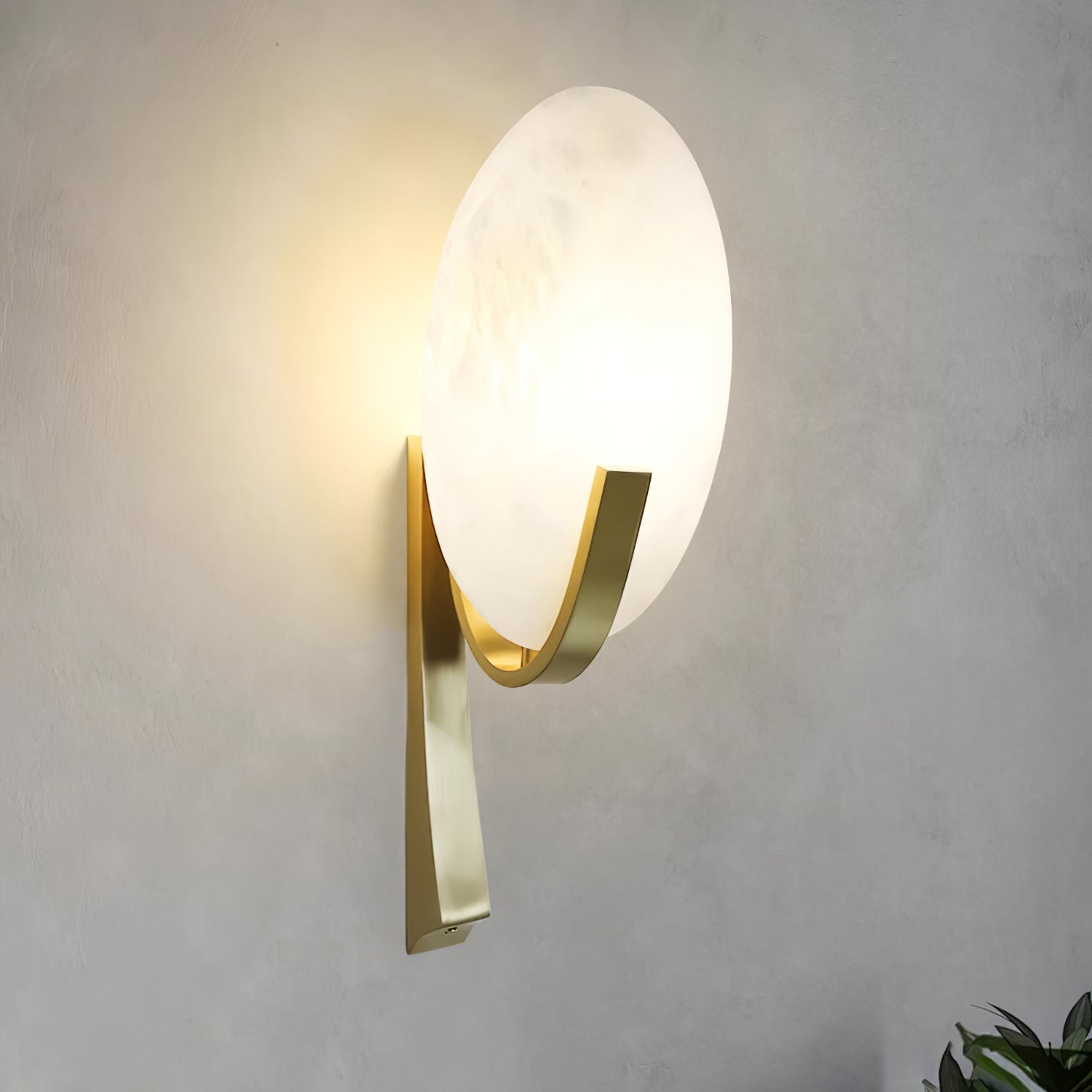 Alice Alabaster Wall Lamp | Metal & Alabaster | White Shade & Copper/Black Body