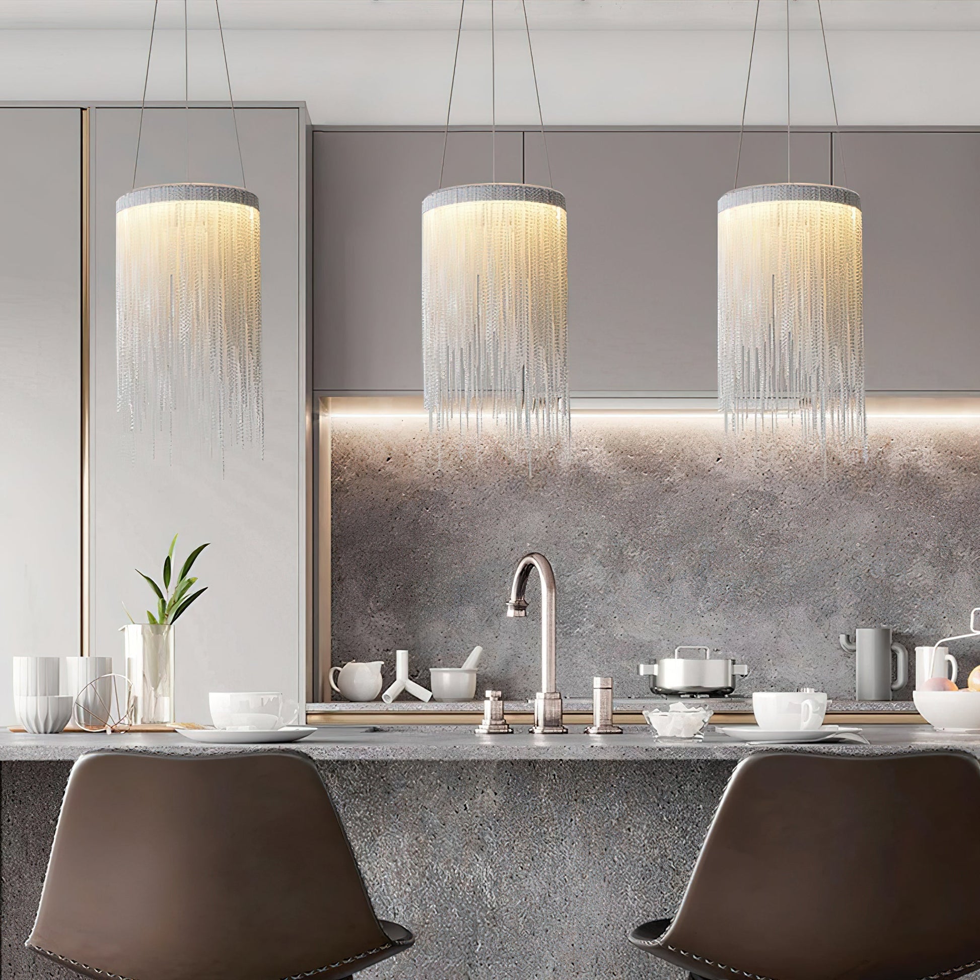 Pendant Light | Aluminum Chain | Modern Tassel Design, 20cm Diameter