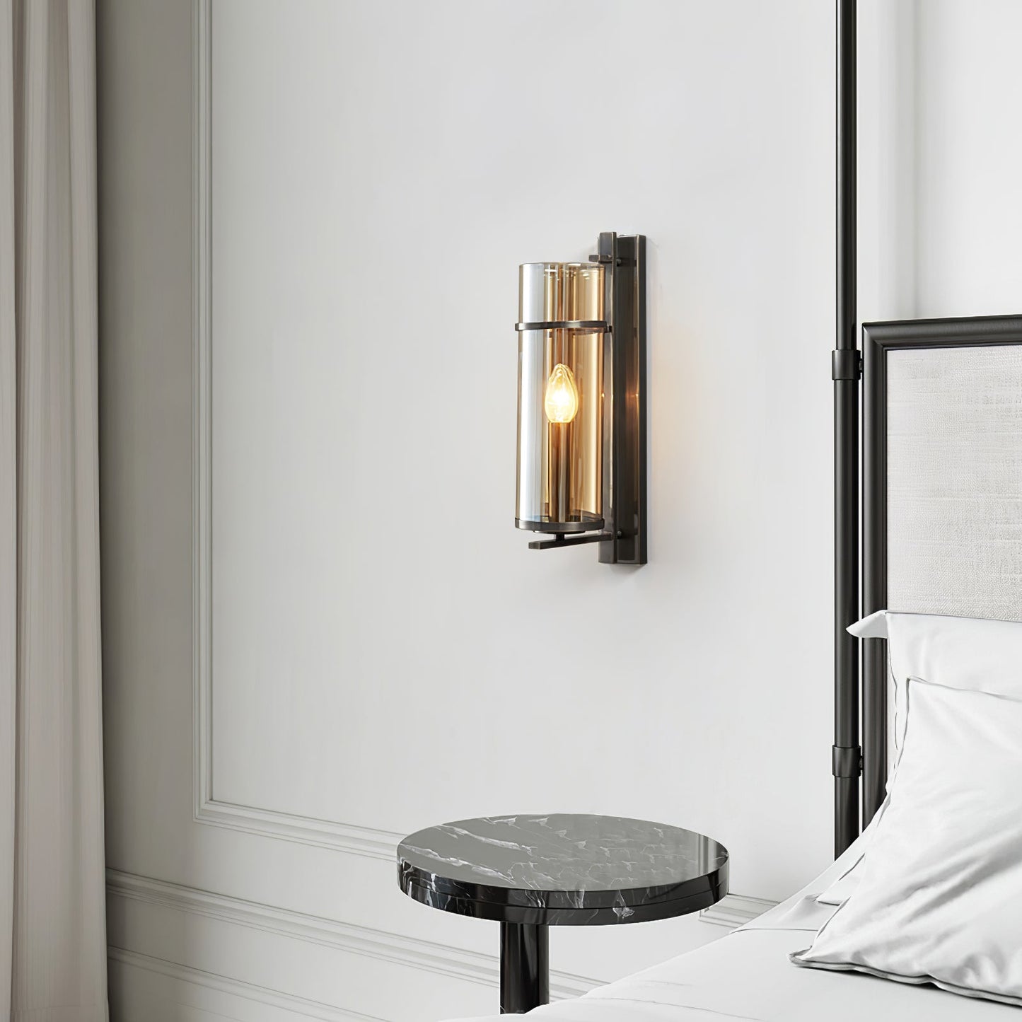 Amalfi Wall Lamp | Metal & Glass | Black & Gold