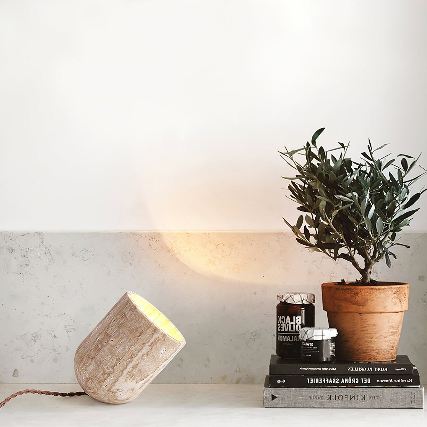 Amidori Table Lamp | Yellow Travertine | Indoor