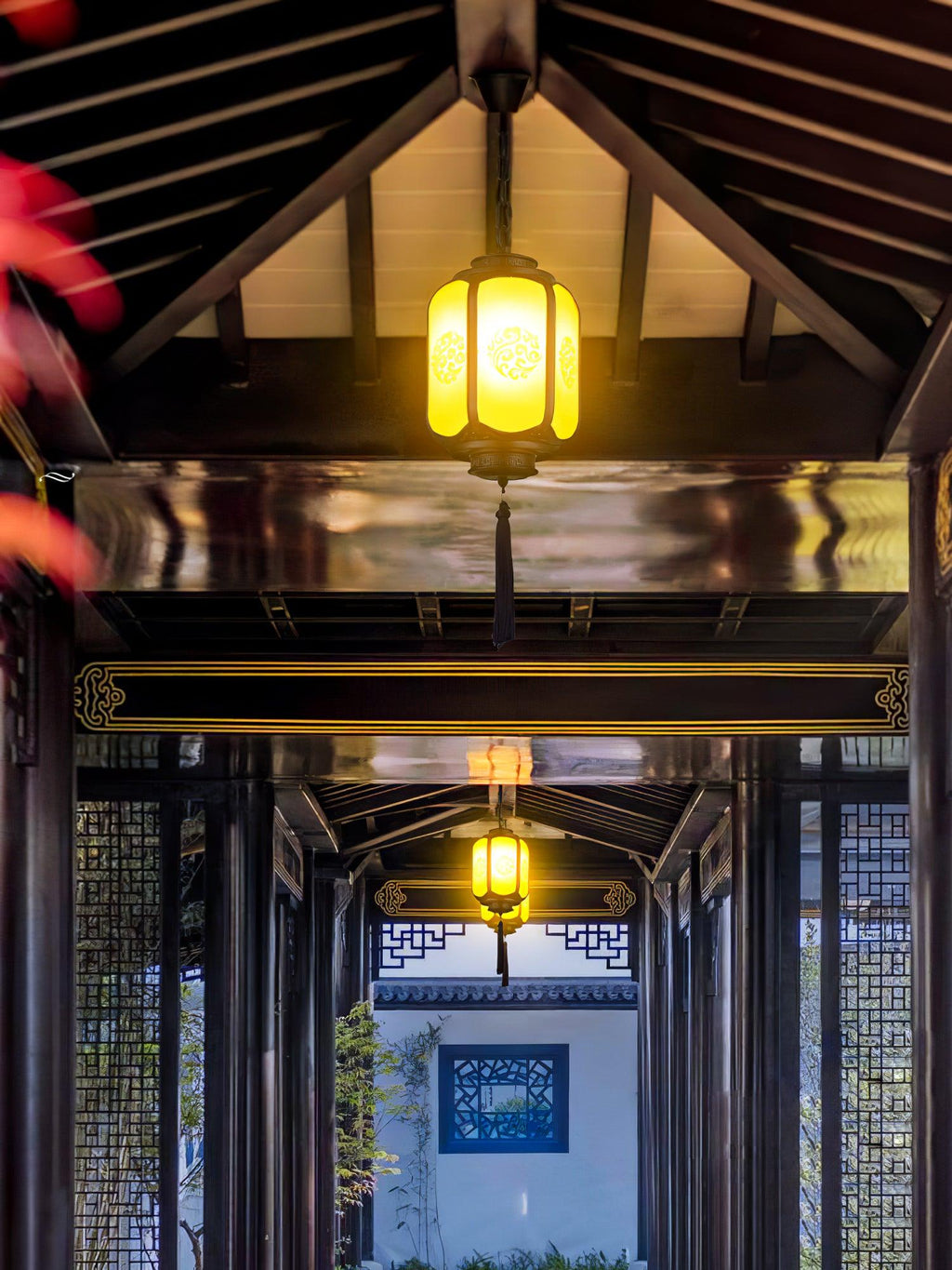 Antique Lantern Pendant Light | Outdoor | Sepia & Yellow