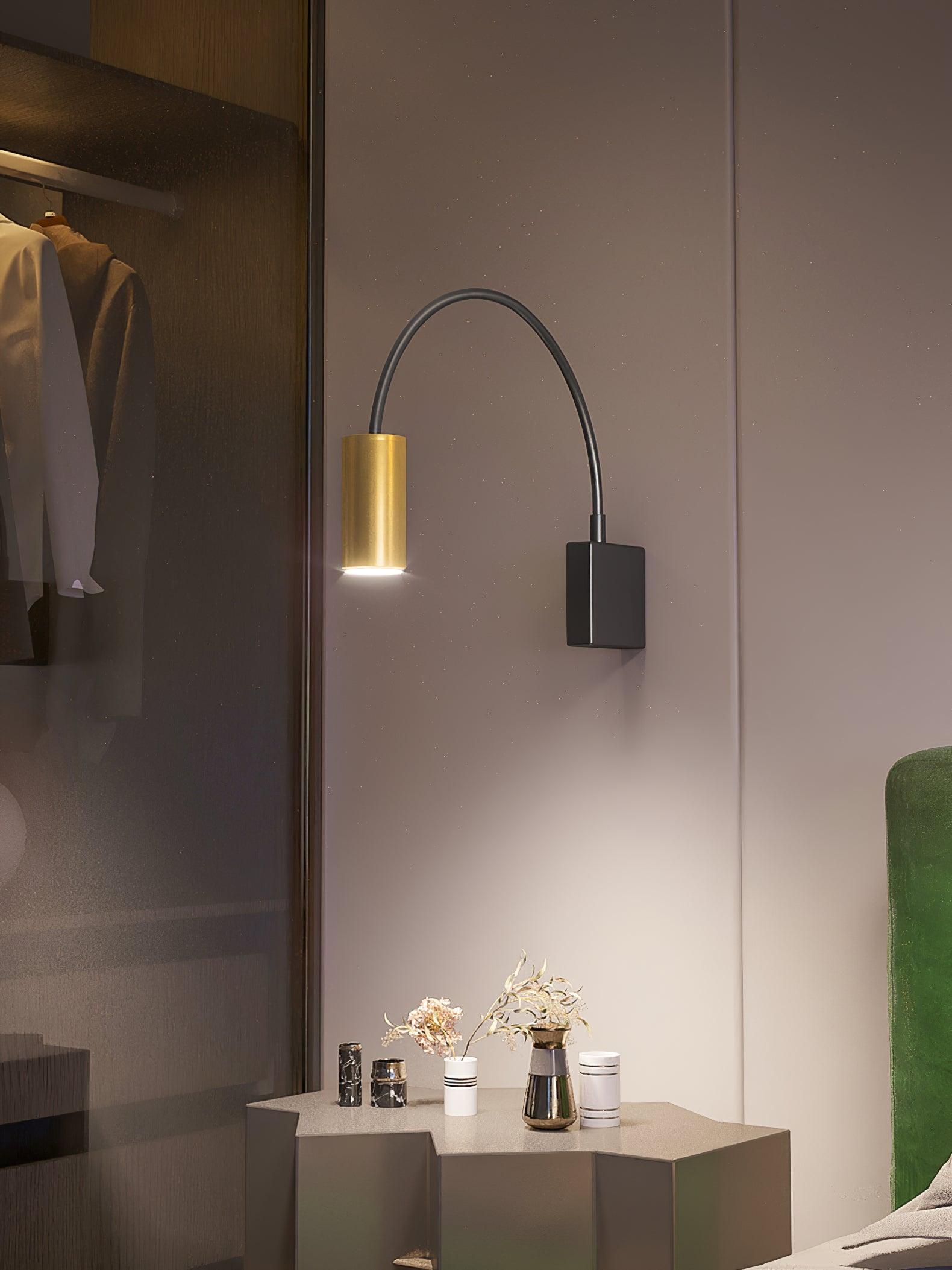 Antonella Wall Lamp | Metal | Black/Gold