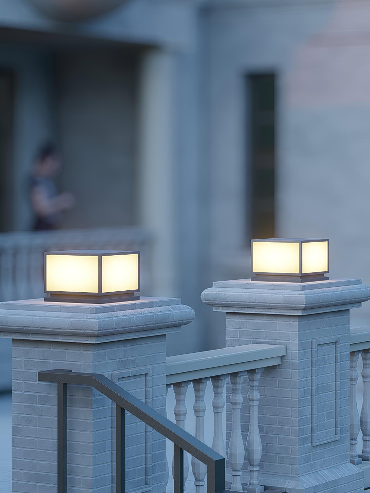Outdoor Solar Post Light | Stainless Steel & Acrylic | Black & White