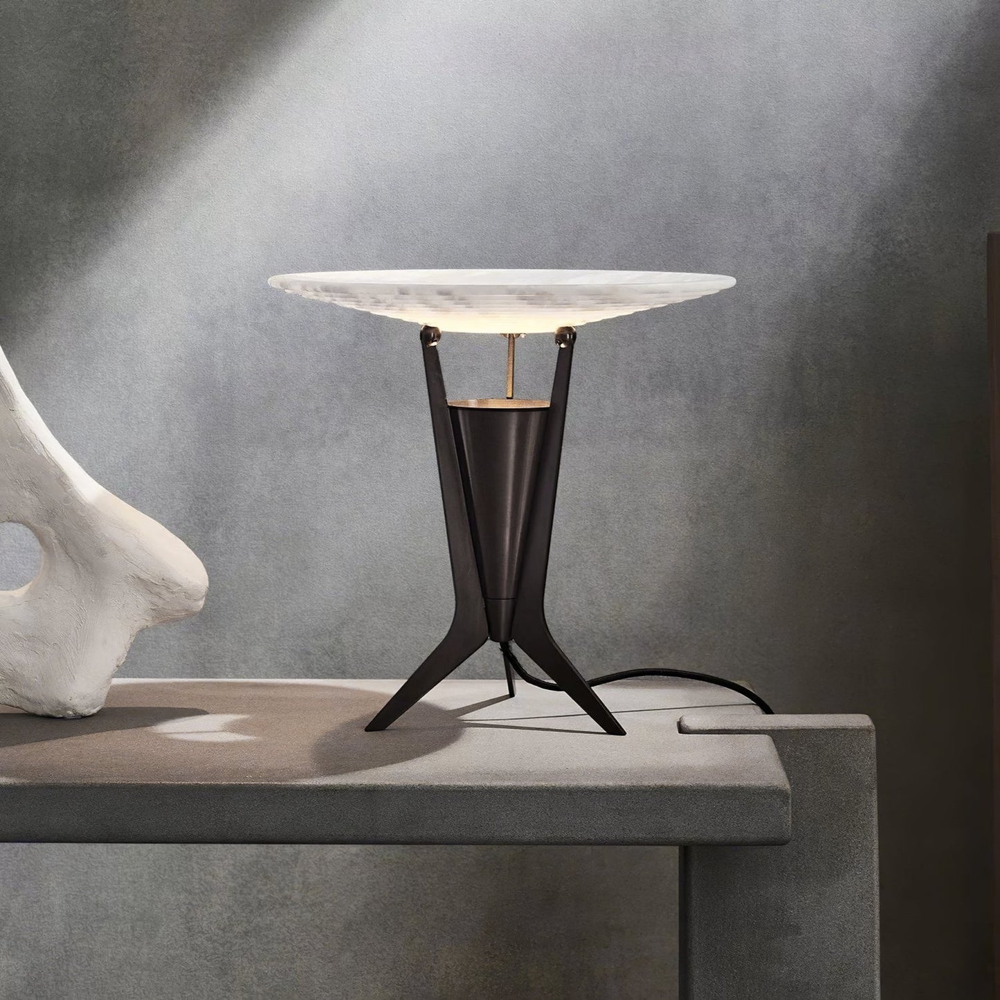 Aragon Table Lamp | Alabaster & Metal | Bronze & White