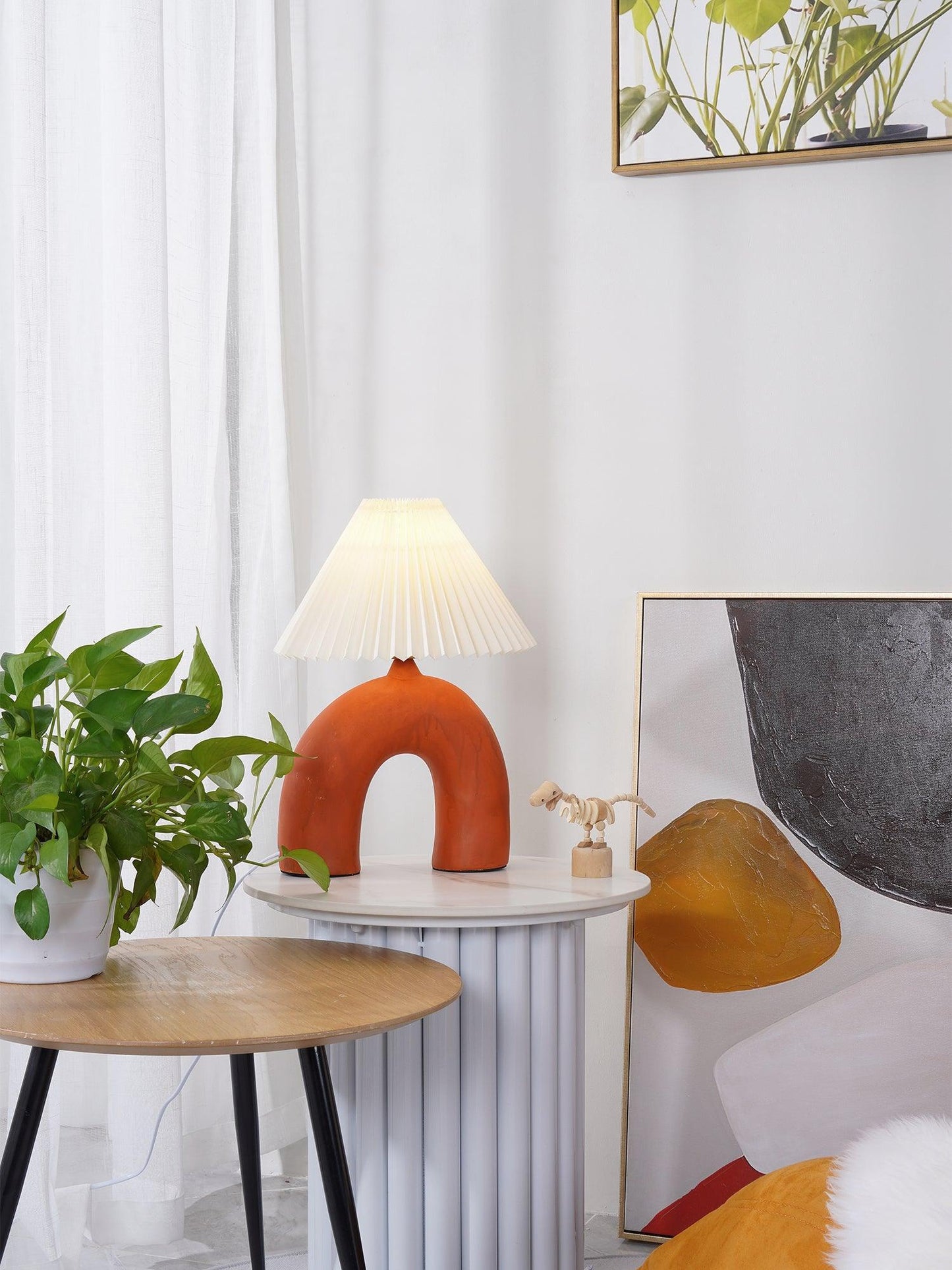 Arched Table Lamp | Ceramic | Skin, Beige