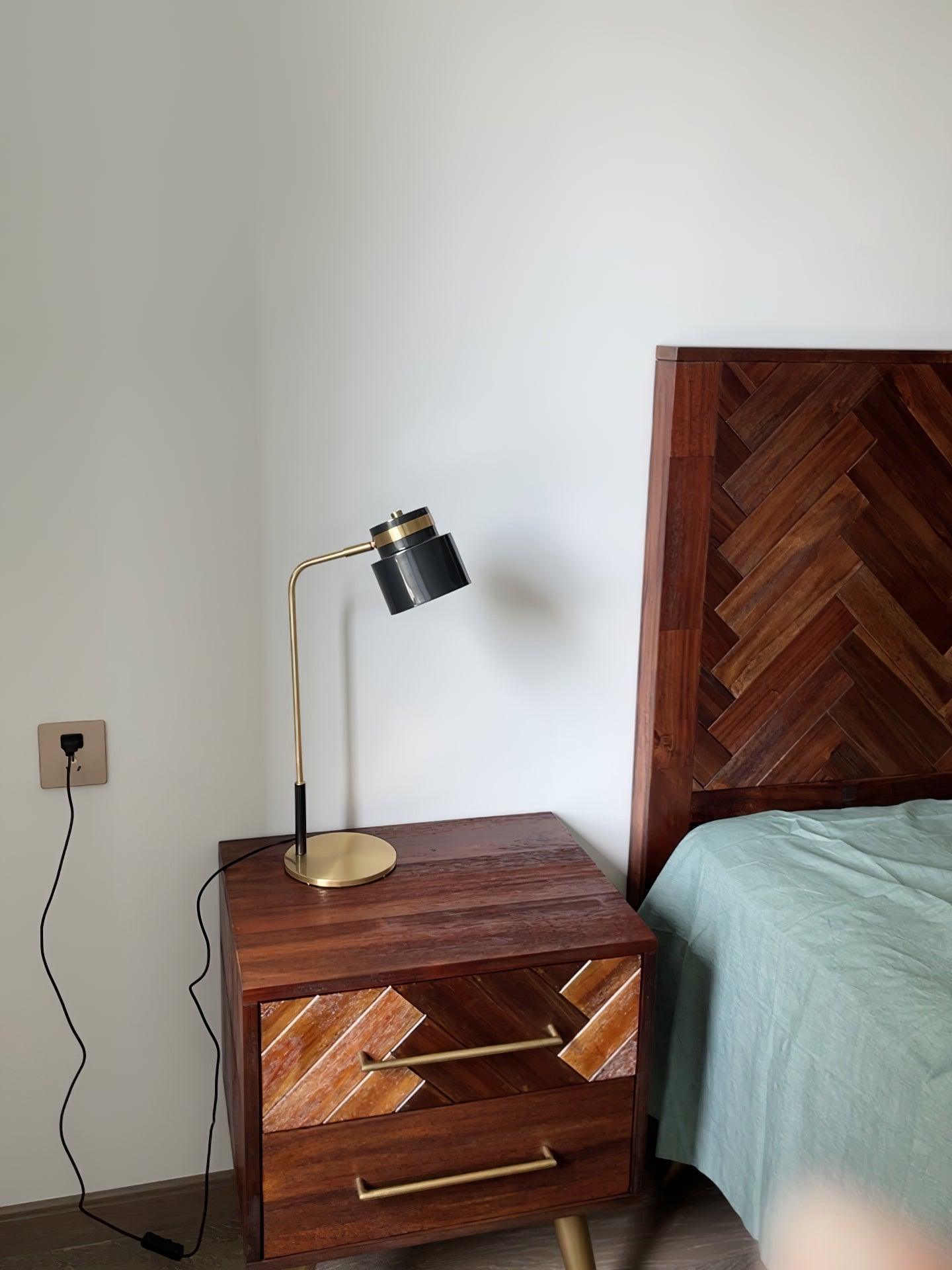 Ari Table Lamp | Brass & Black Metal | LED/Edison Bulb