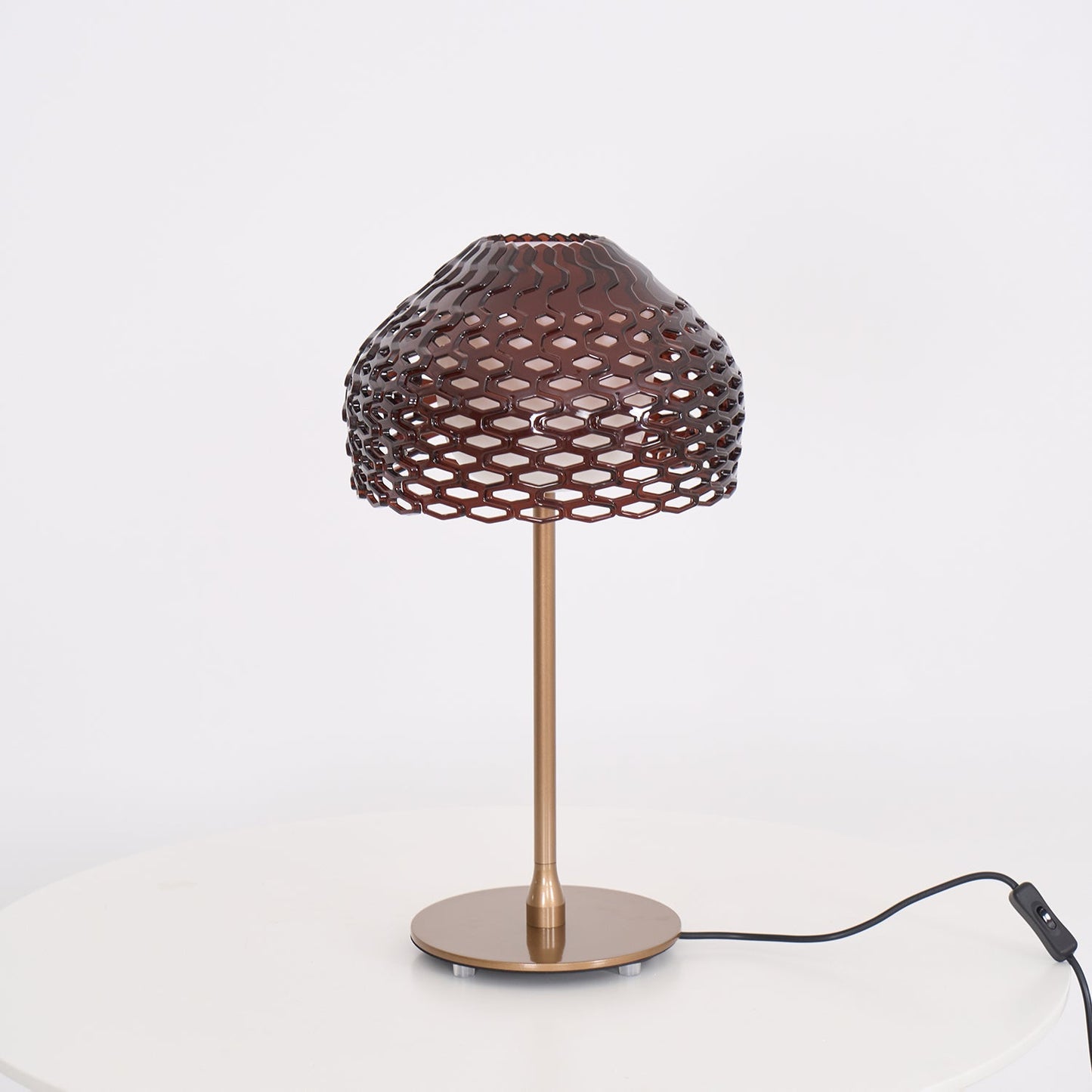 Armadillo Table Lamp | Metal & Plastic | White or Brown