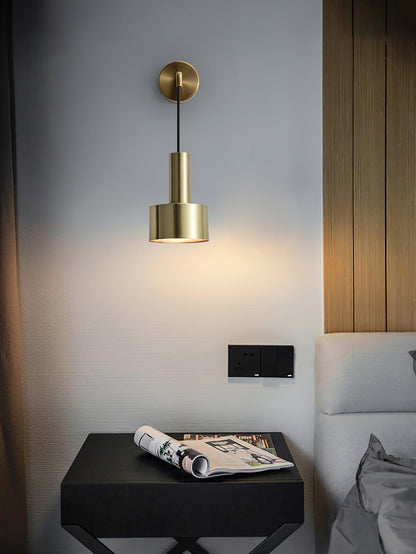 Arne Wall Light | Metal & Brass | Gold & Black