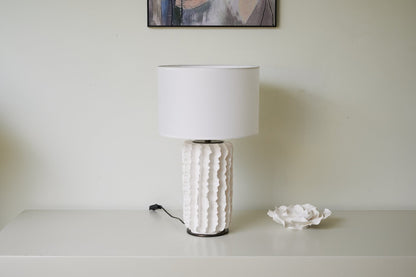 Arroyo Table Lamp | Ceramic | White