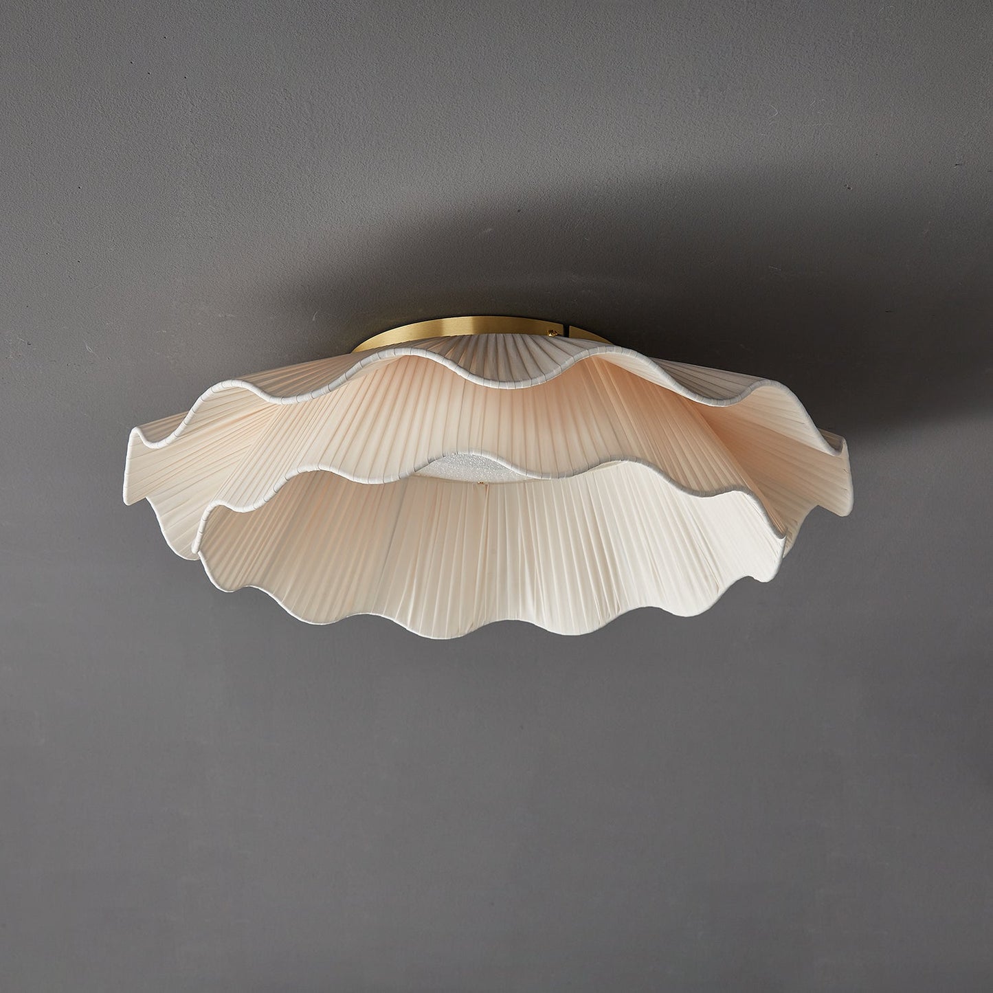 Arwen Fabric Wave Ceiling Lamp | Brass & Fabric | Beige