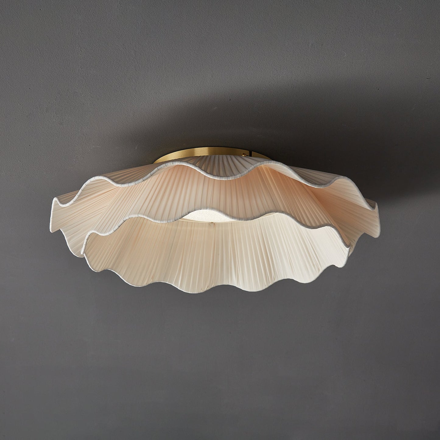 Arwen Fabric Wave Ceiling Lamp | Brass & Fabric | Beige