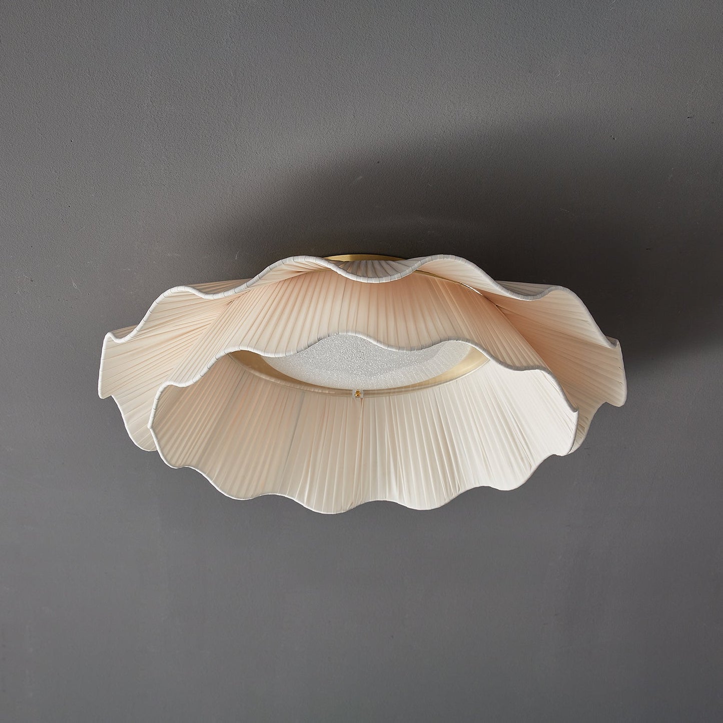 Arwen Fabric Wave Ceiling Lamp | Brass & Fabric | Beige