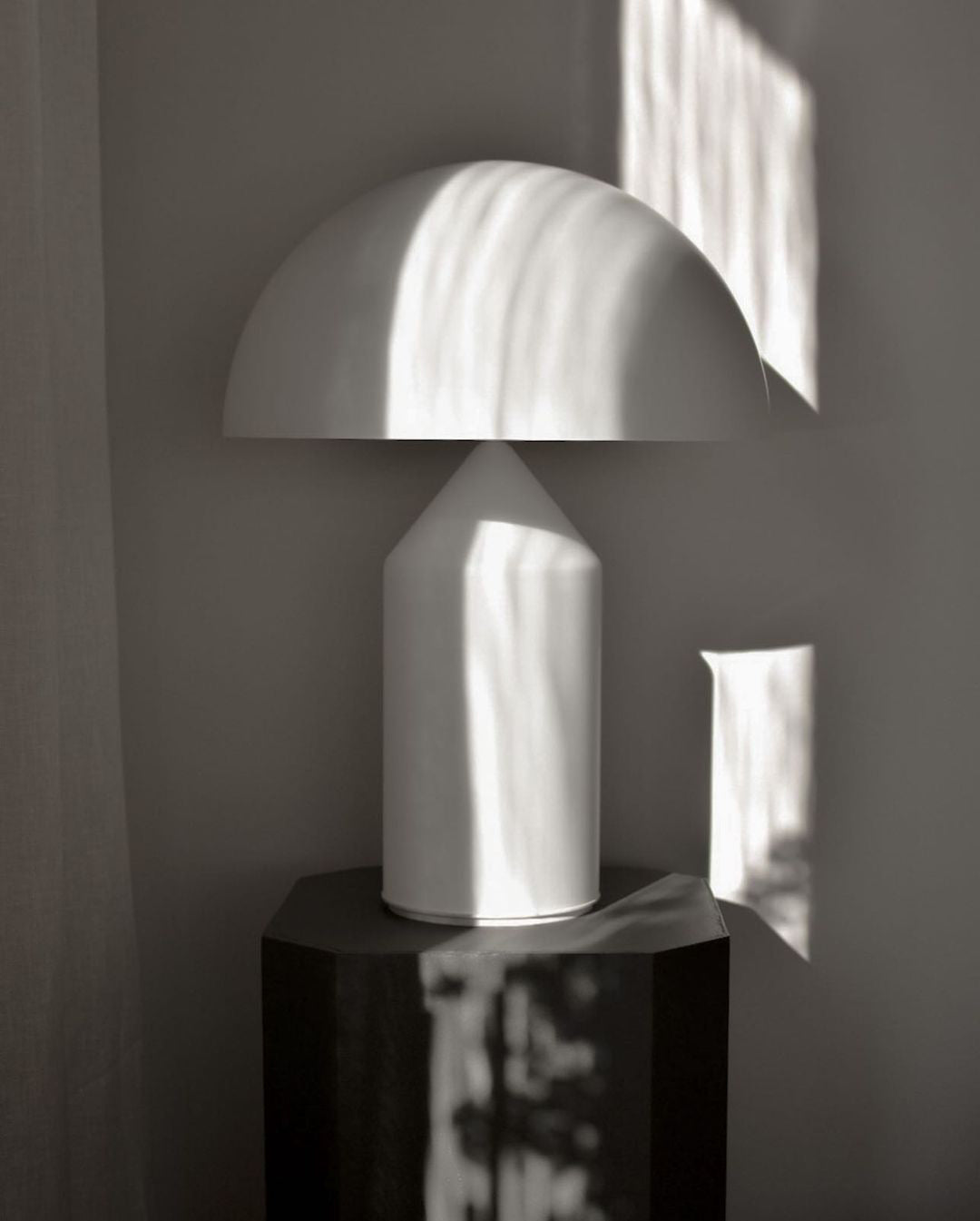Atollo Table Lamp | Metal | Black, White, Copper | 25cm & 35cm