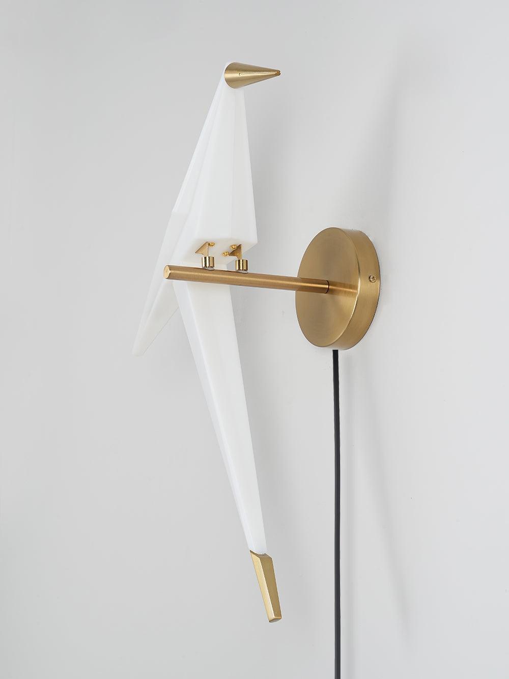 Avian Serenity Wall Lamp | Bird-Inspired Design | Gold Finish