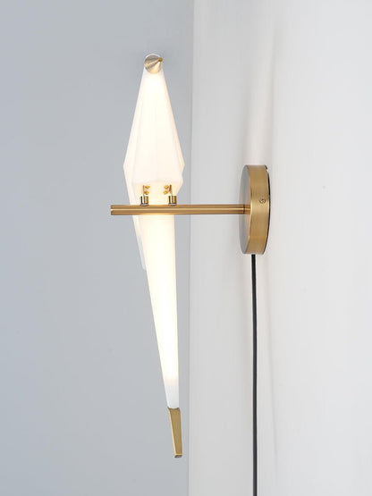 Avian Serenity Wall Lamp | Bird-Inspired Design | Gold Finish