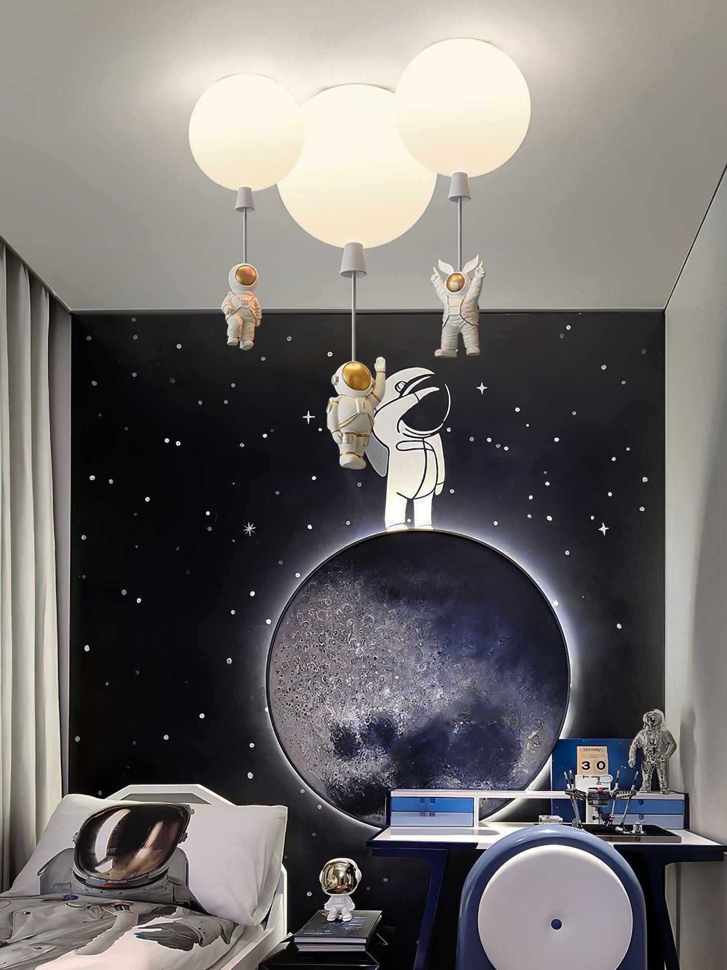 Balloon Ceiling Light | Glossy | Various Colors