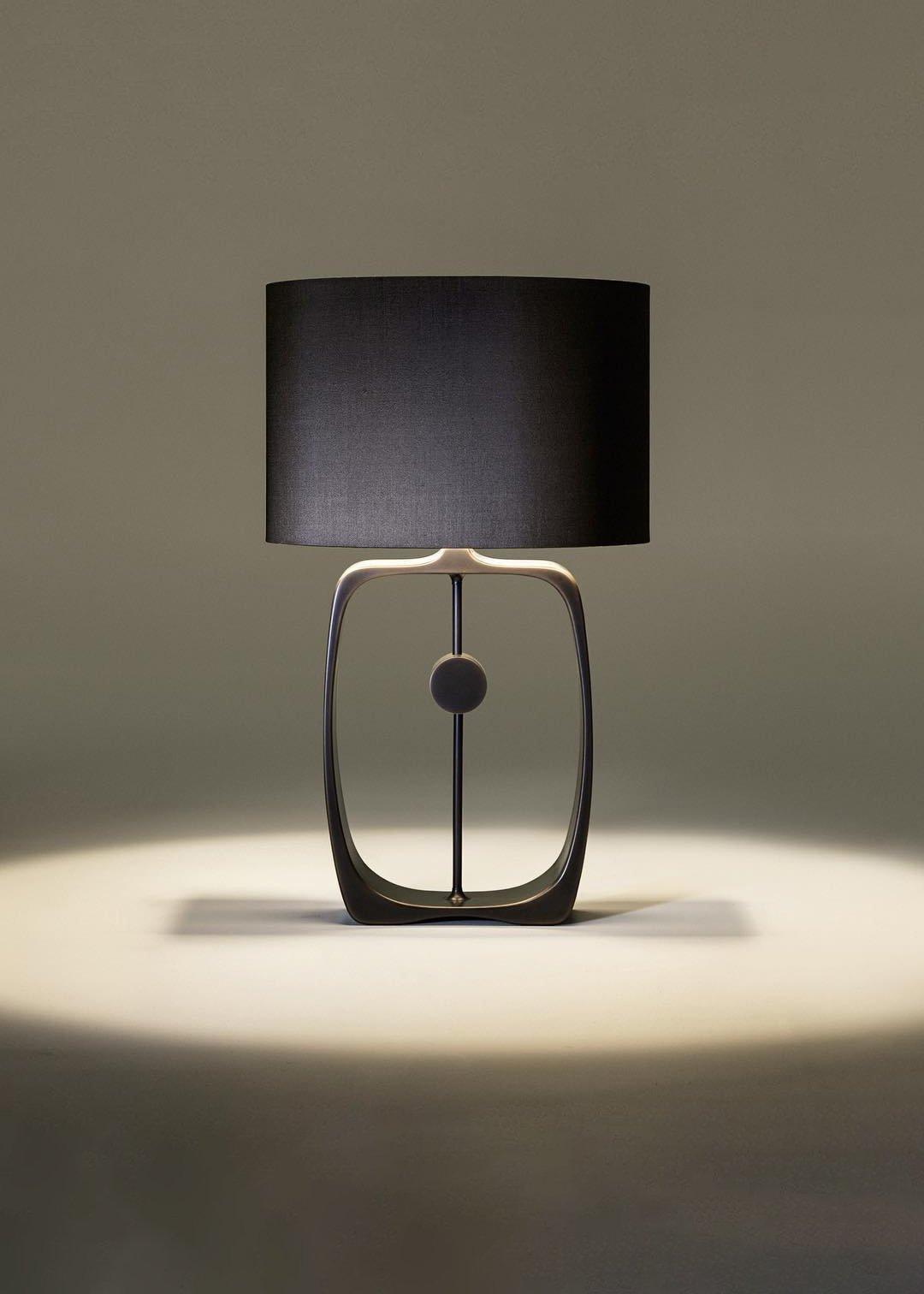 Bell Pepper Table Lamp | Metal & Iron | Black or White