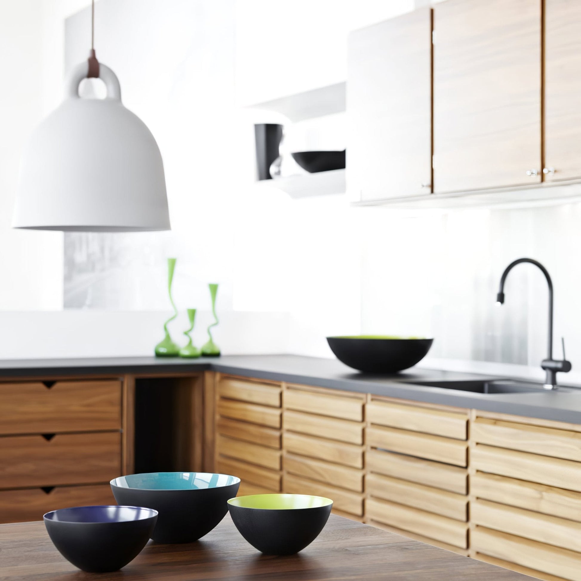 Bell Pendant Lamp | Metal & Resin | White, Black, Gray