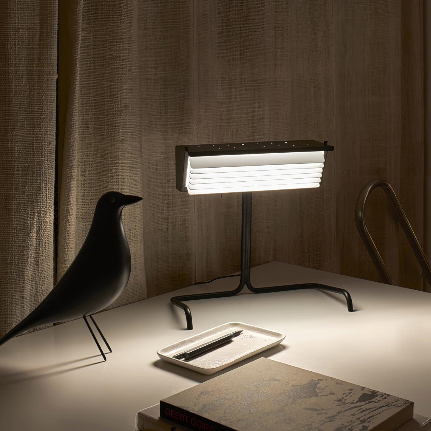 Xalor Table Lamp | Metal | Black and White