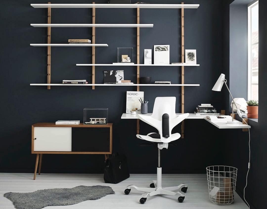 Birdy Table Lamp | Steel & Aluminum | White, Grey, Black, Red