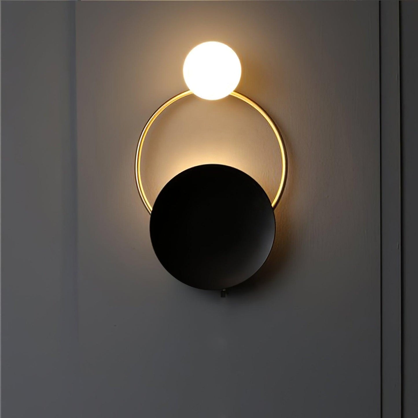 Black Circular Wall Lamp | Metal & Glass | Gold & Black