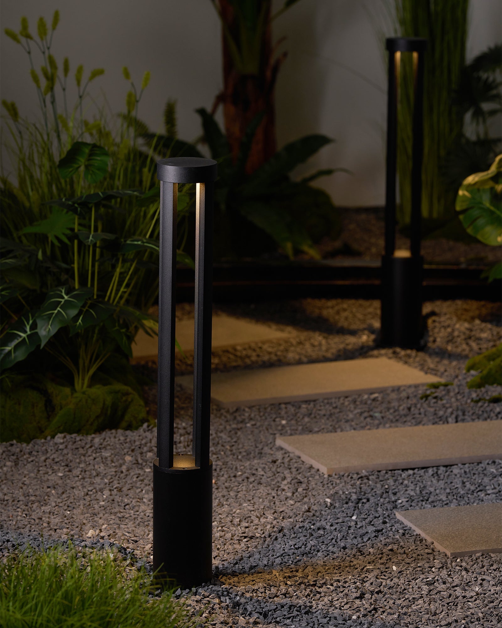 Black Cylindrical Garden Outdoor Light