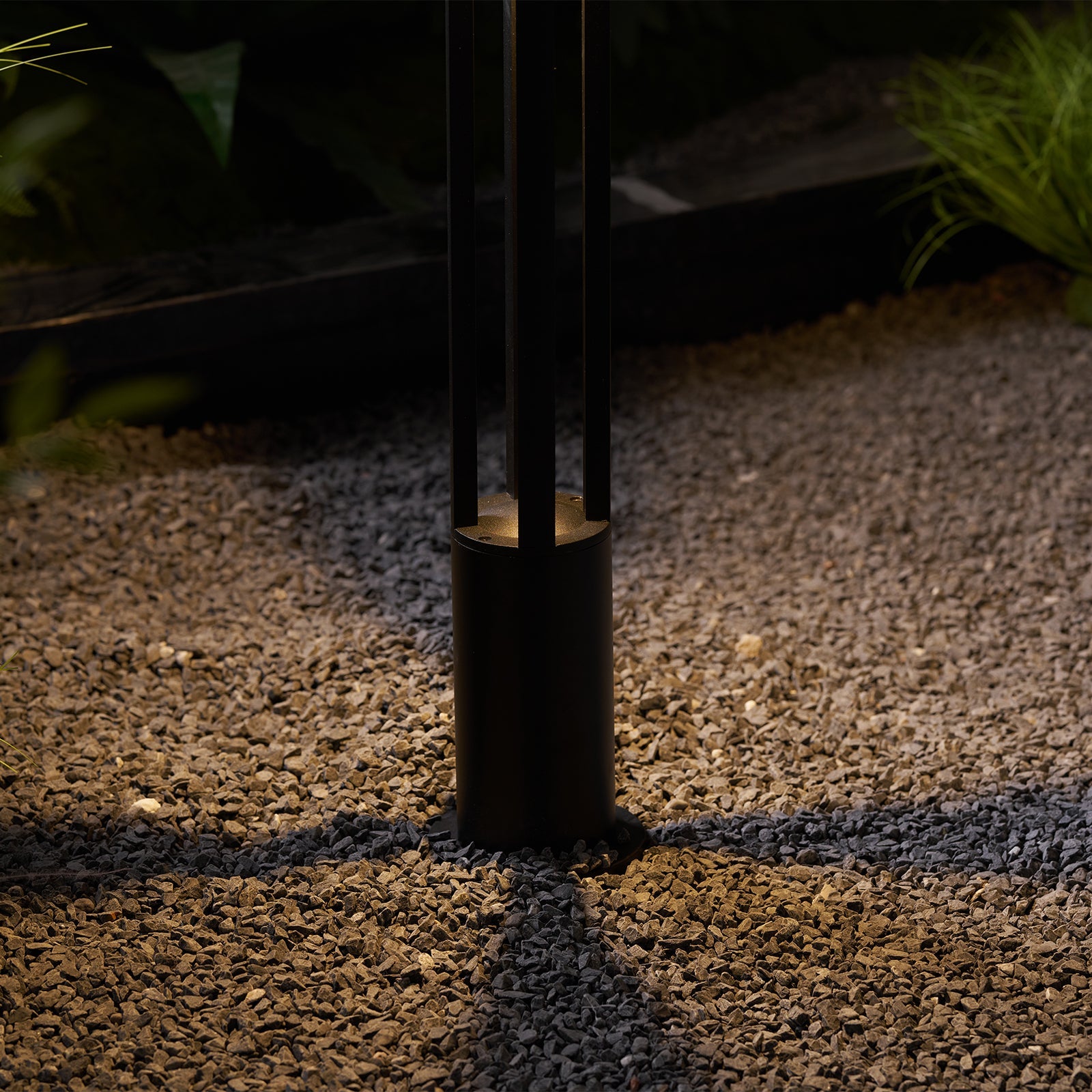Black Cylindrical Garden Outdoor Light