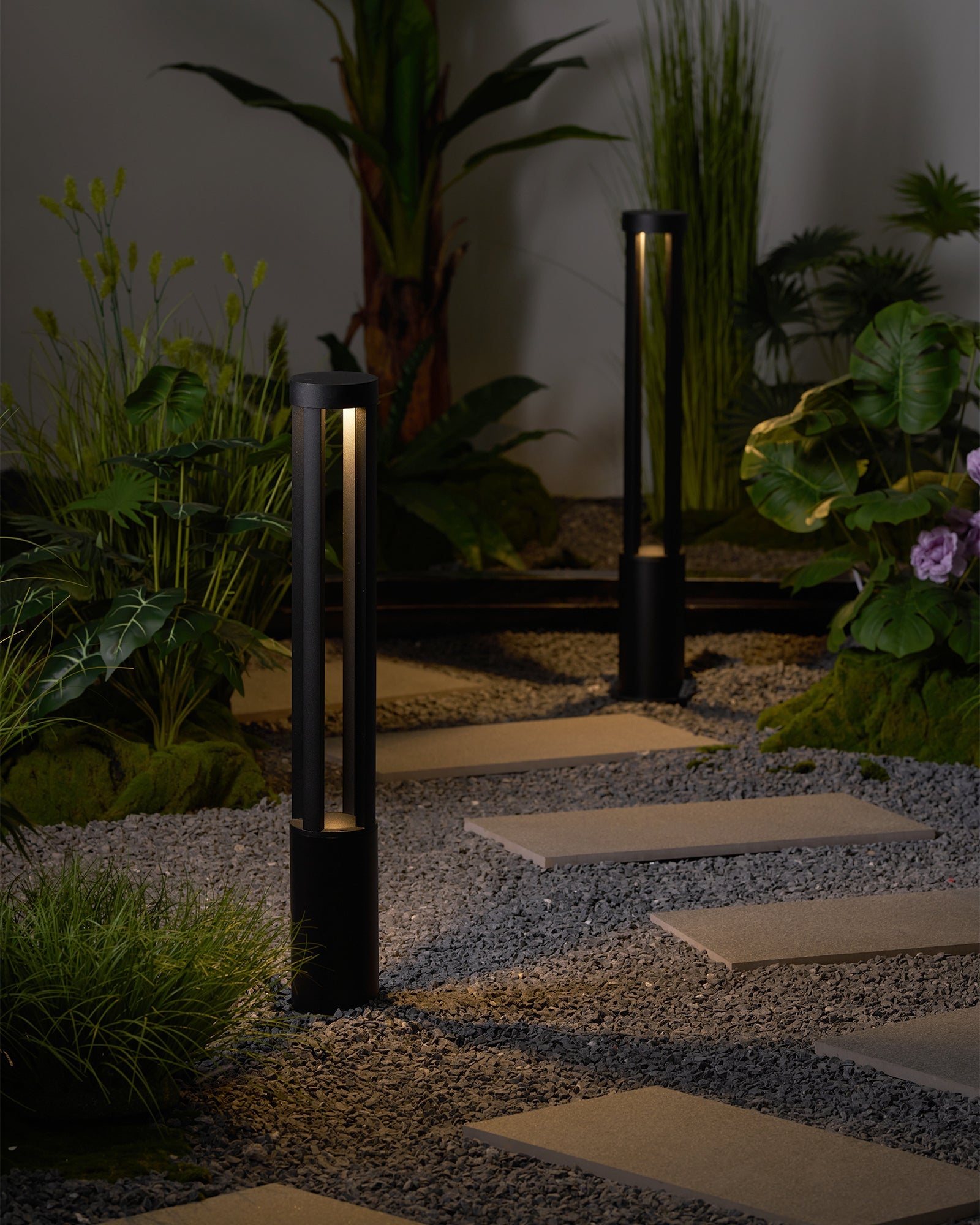 Black Cylindrical Garden Outdoor Light