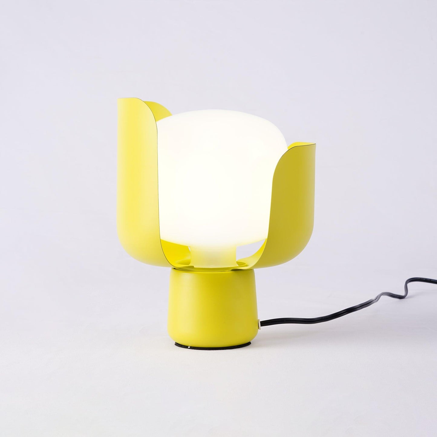 Petals Glass Table Lamp | Adjustable Light Intensity | Multiple Colors