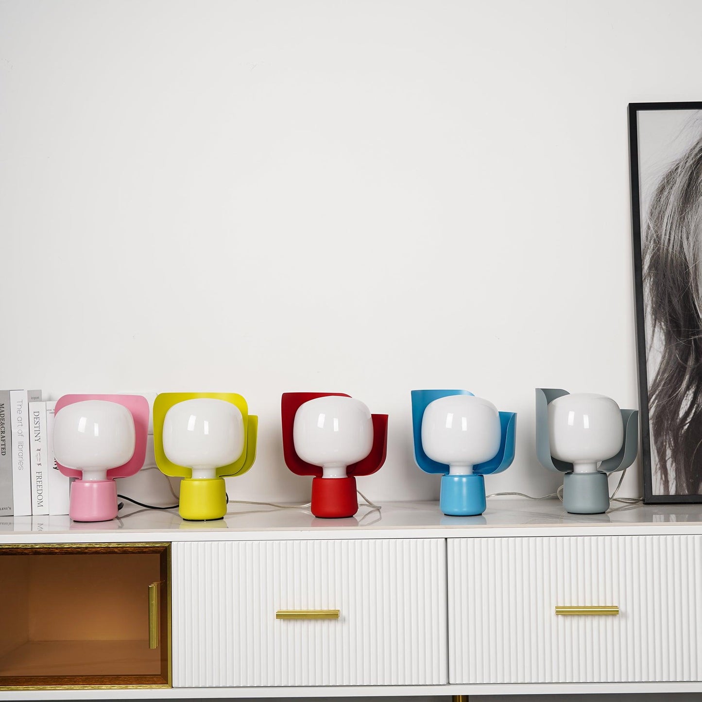 Petals Glass Table Lamp | Adjustable Light Intensity | Multiple Colors