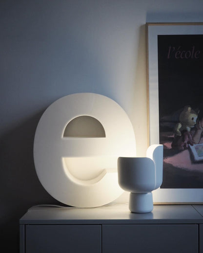 Petals Glass Table Lamp | Adjustable Light Intensity | Multiple Colors