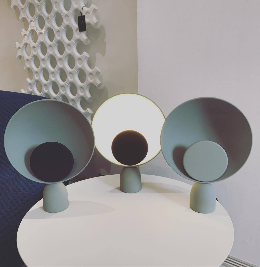 Table Lamp | Aluminum & LED | Gray and Pink