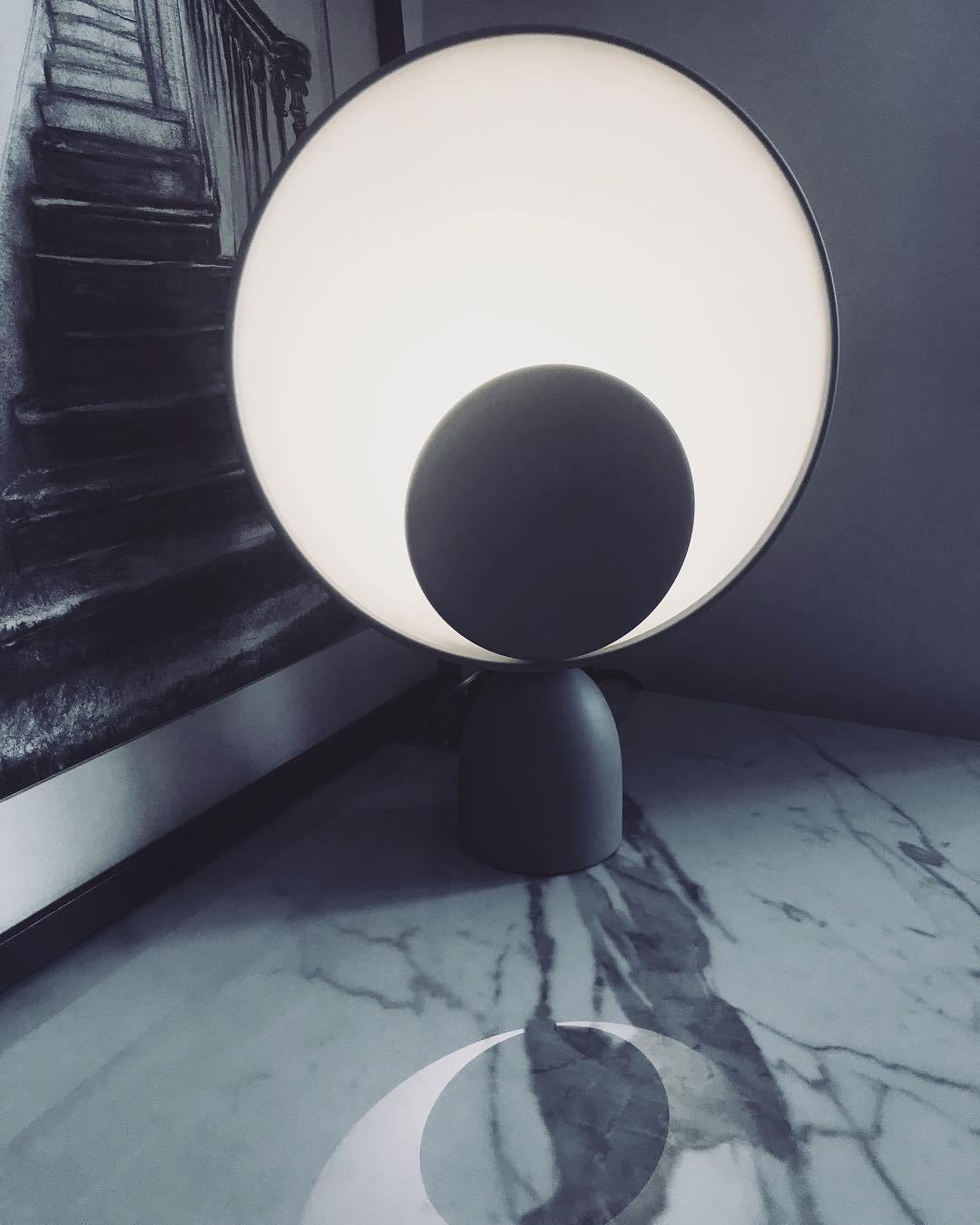 Table Lamp | Aluminum & LED | Gray and Pink