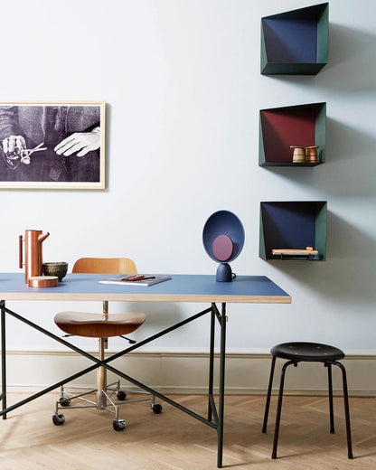 Table Lamp | Aluminum & LED | Gray and Pink