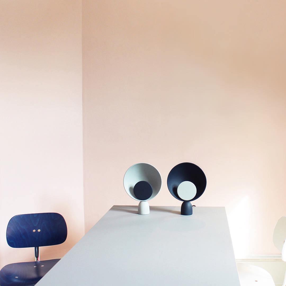 Table Lamp | Aluminum & LED | Gray and Pink