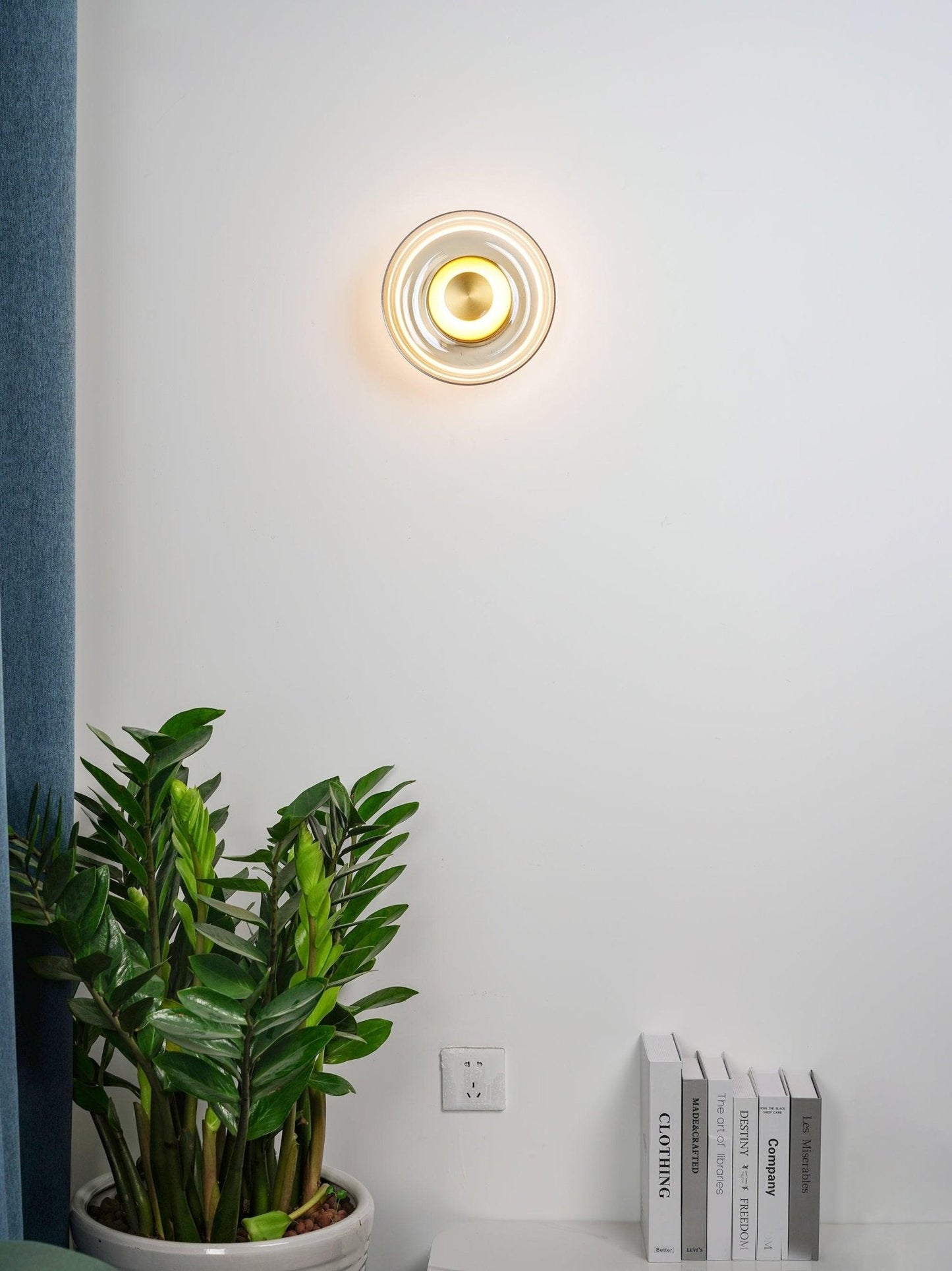 Glimmera Wall Light | Brass & Glass | 10cm Diameter