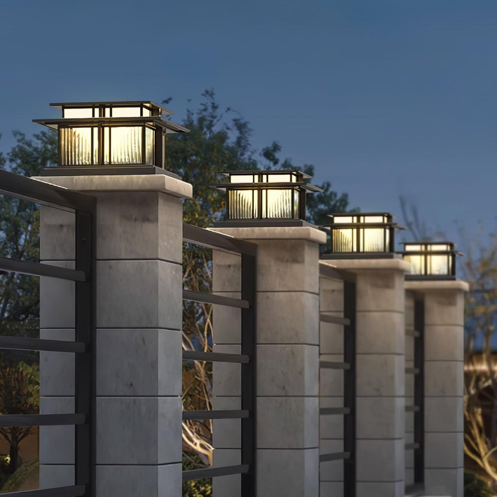 Boilyn Solar Outdoor Pillar Light | IP65 Waterproof | Remote Control | Black & White