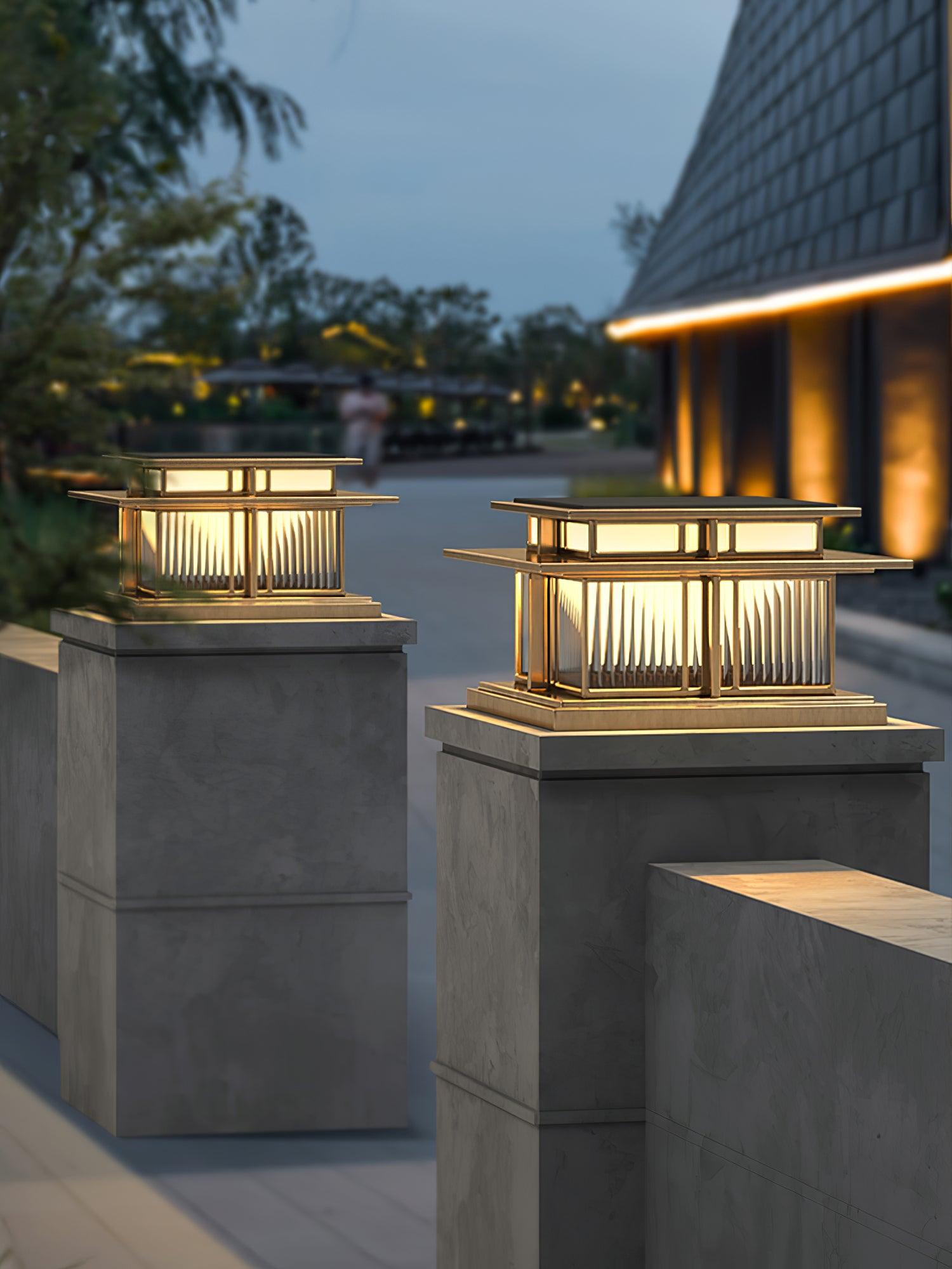 Boilyn Outdoor Pillar Light | IP65 Waterproof | Black & White Finish