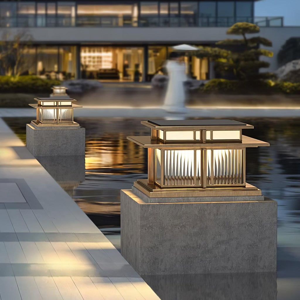 Boilyn Outdoor Pillar Light | IP65 Waterproof | Black & White Finish