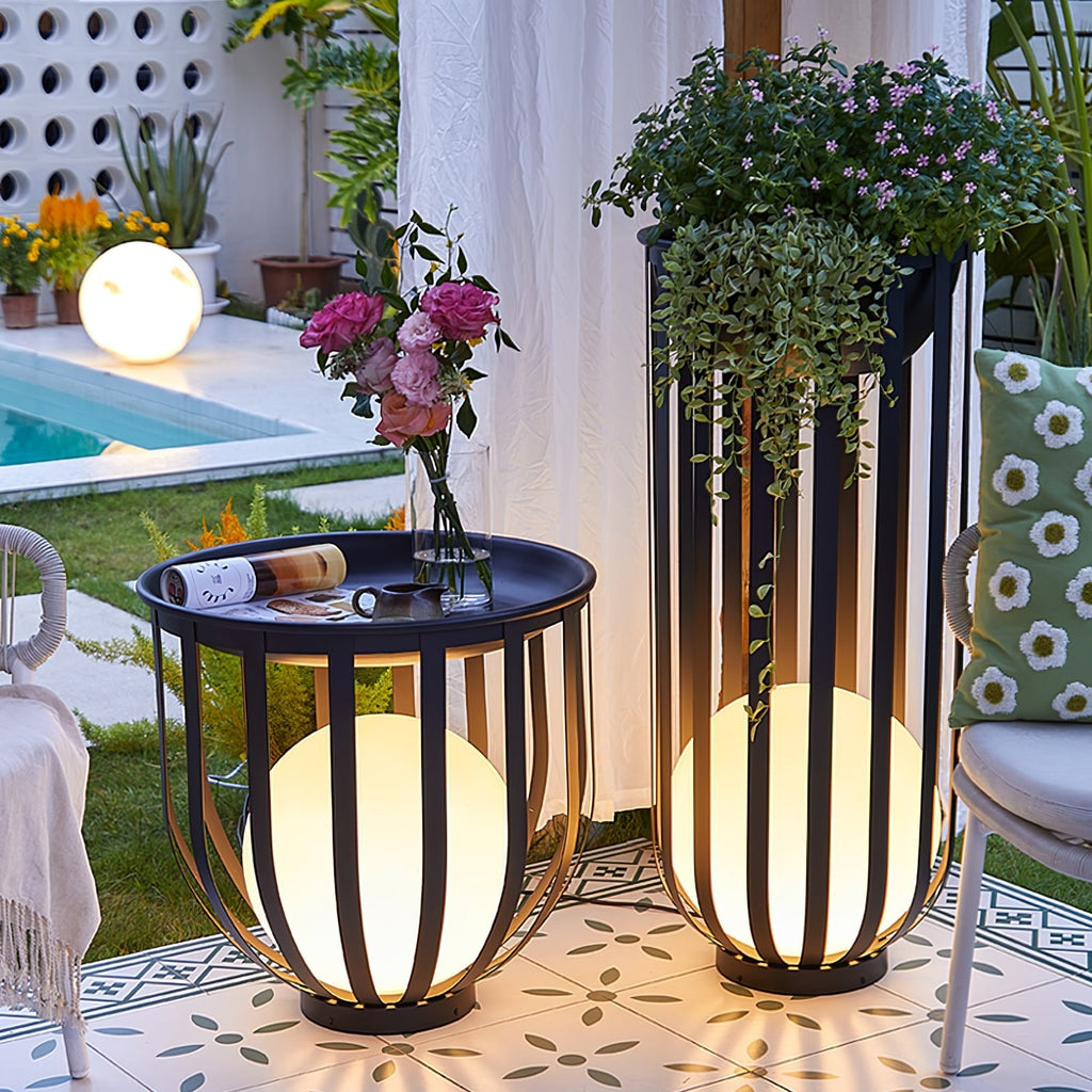Bols Garden Solar Outdoor Lamp | Acrylic Lampshade | Black
